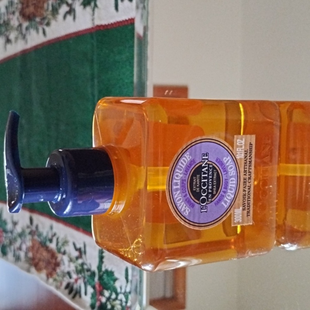 L'OCCITANE Hand And Body Liquid Soap Lavender. NEW - Picture 5 of 5
